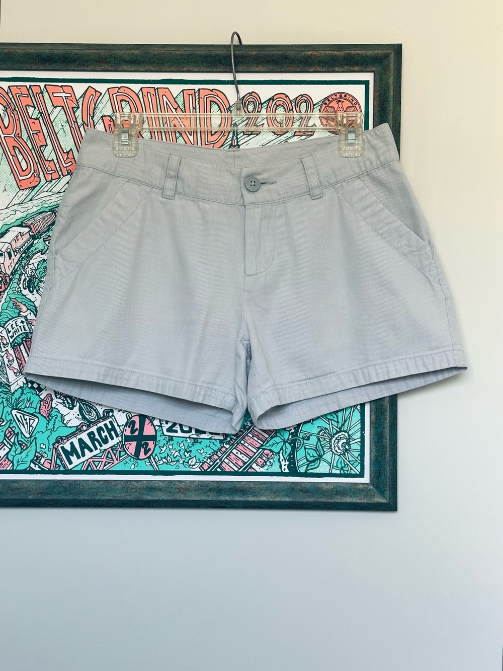 Columbia Gray Lightweight Cotton 4 inch Inseam Shorts Women’s Size 2